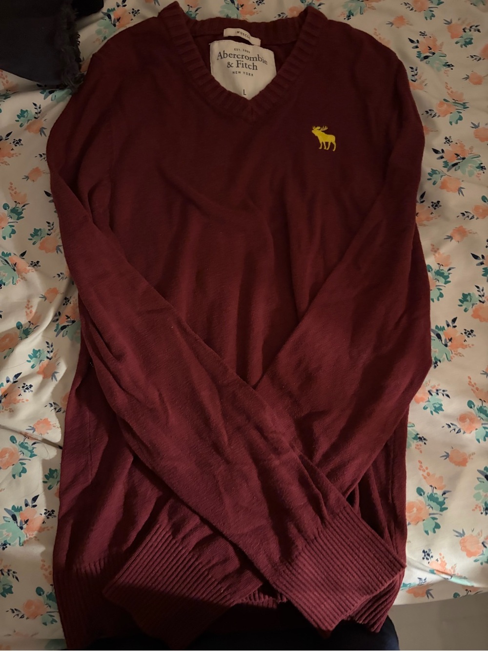 A&F maroon sweater